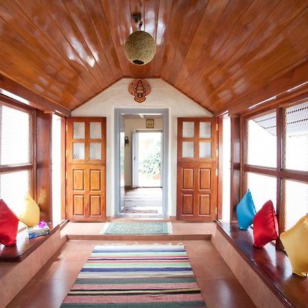 Sardar Bahadur'S Heritage Bungalow Estate Stay Napoklu Exterior photo