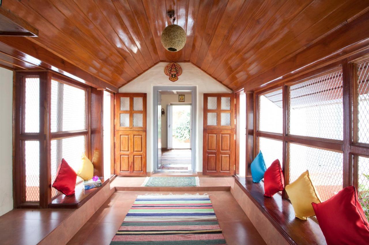 Sardar Bahadur'S Heritage Bungalow Estate Stay Napoklu Exterior photo