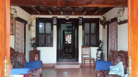 Sardar Bahadur'S Heritage Bungalow Estate Stay Napoklu Exterior photo